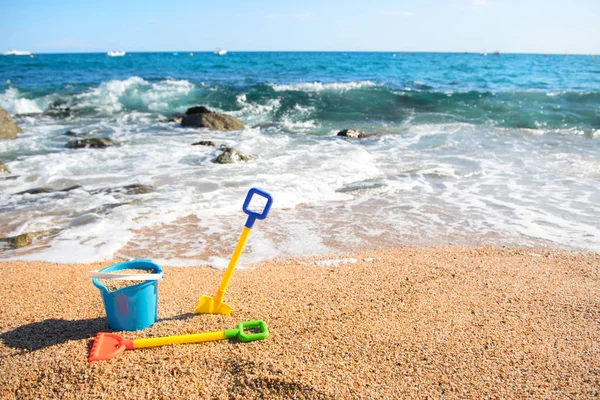 Färgglada Leksaker Stranden — Stockfoto