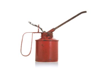 Beyaz arkaplanda izole edilmiş kırmızı vintage yağlayıcı