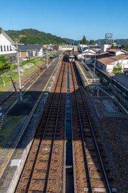 Bir köprü Japon Tren