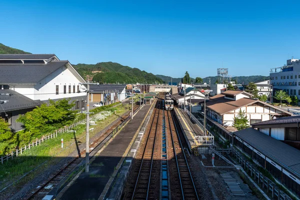 日本の鉄道橋の上から — ストック写真