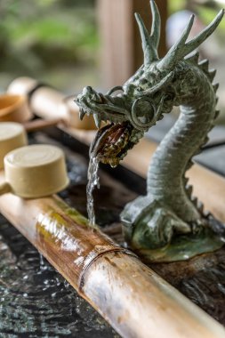 Japon Tapınağı el yıkama kadar yakın