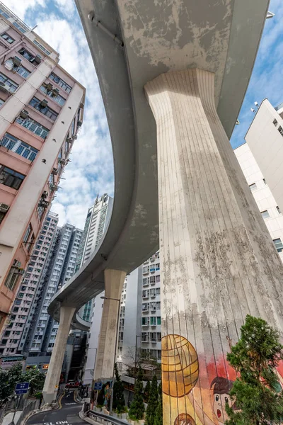 Hongkongön Hong Kong Dec 2018 Hongkong Highway Mellan Tät Bostadshus — Stockfoto