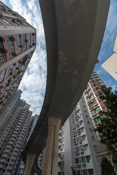 Hongkongön Hong Kong Dec 2018 Hongkong Highway Mellan Tät Bostadshus — Stockfoto