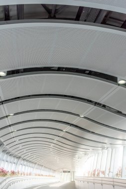 West Kowloon, Hong Kong 04 Şubat 2019: Hong Kong West Kowloon İstasyonu'na. Hong Kong bölümünde sadece istasyonu bulunmaktadır ve anakara Çin bölümü özel bir tünel üzerinden bağlanır.