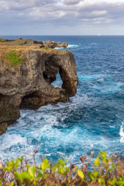 Okinawa'daki Manzamo Burnu