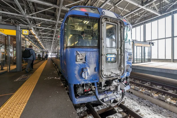 Un tren azul Super Express —  Fotos de Stock