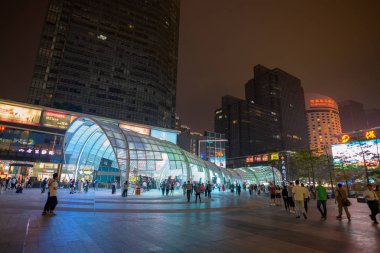 Shenzhen Bay Ave., gece