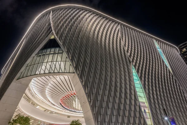 Xiqu Centre é diretamente acessível a partir do Hong Kong West Kowlo — Fotografia de Stock