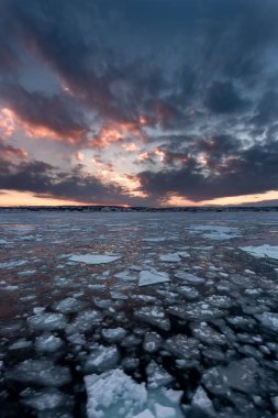 Abashiri 'de buz sürüklenme