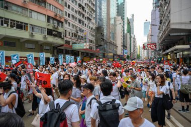 Hong Kong-9 Haziran 2019: Hong Kong 9 Haziran sokakta milyonlarca insan ile korumak.