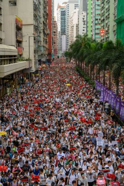 Hong Kong-9 Haziran 2019: Hong Kong 9 Haziran sokakta milyonlarca insan ile korumak.