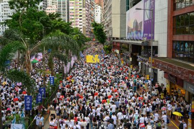 Hong Kong-9 Haziran 2019: Hong Kong 9 Haziran sokakta milyonlarca insan ile korumak.