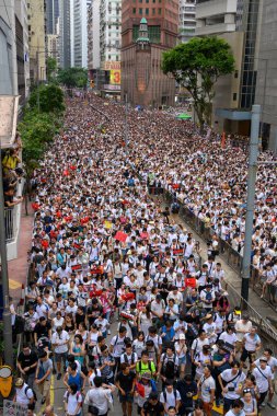 Hong Kong-9 Haziran 2019: Hong Kong 9 Haziran sokakta milyonlarca insan ile korumak.