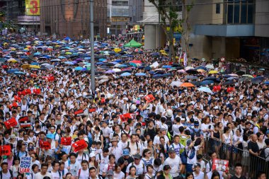 Hong Kong-9 Haziran 2019: Hong Kong 9 Haziran sokakta milyonlarca insan ile korumak.