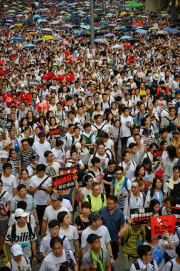 Hong Kong-9 Haziran 2019: Hong Kong 9 Haziran sokakta milyonlarca insan ile korumak.