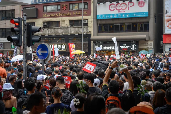 Hong Kong protesta el 16 de junio contra proyecto de ley de extradición — Foto de Stock