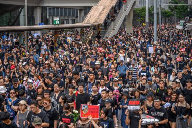 Hong Kong 16 Haziran iade tasarısına karşı protesto