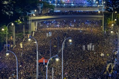 Hong Kong 16 Haziran iade tasarısına karşı protesto