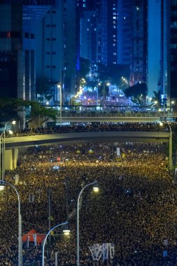 Hong Kong 16 Haziran iade tasarısına karşı protesto