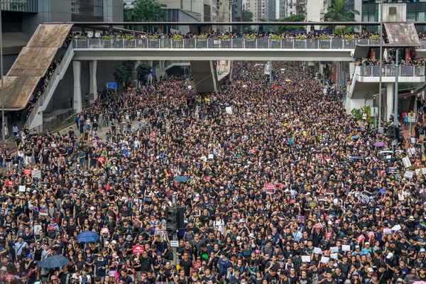 Hong Kong 16 juni protest mot utlämning Bill — Stockfoto