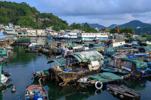 View of Hong Kong typhoon shelter in Lei Yue Mun — Stock Photo, Image