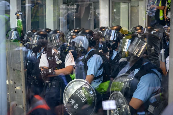 香港7月1日抗議デモ、立法区で抗議行動 — ストック写真
