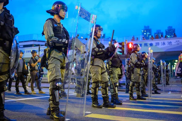 Protesta en Hong Kong contra la ley de extradición que se intensifica en — Foto de Stock