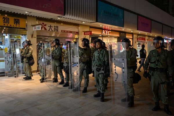 Protesta en Hong Kong contra la ley de extradición que se intensifica en — Foto de Stock