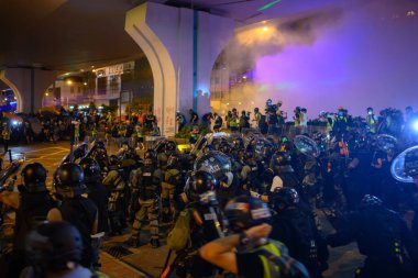 Hong Kong Adası'nda İade karşıtı yasa tasarısı protestosu
