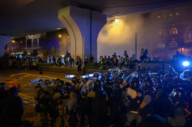Hong Kong Adası'nda İade karşıtı yasa tasarısı protestosu