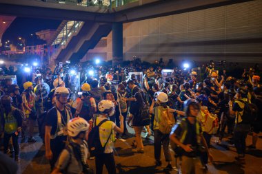 Hong Kong Adası'nda İade karşıtı yasa tasarısı protestosu