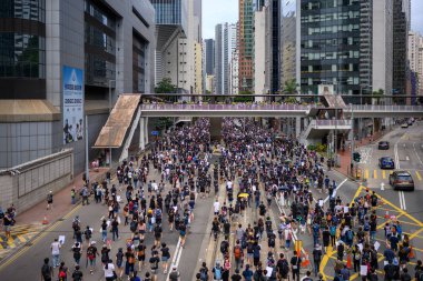 Hong Kong islan'da Hong Kong halkı iade karşıtı yasayı protesto etti