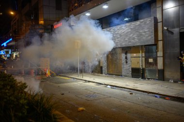 Hong Kong islan'da Hong Kong halkı iade karşıtı yasayı protesto etti