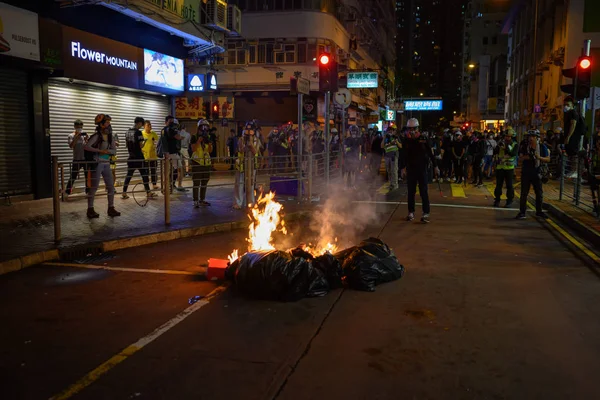 Hong Kong protesta del 3 de agosto que es rechazada por la fuerza policial . — Foto de Stock