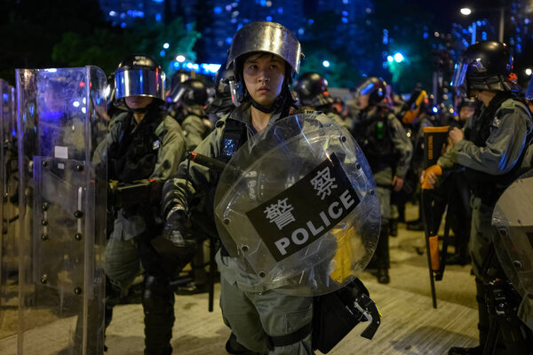 Гонконг 3 августа протест, отвергнутый полицией
.