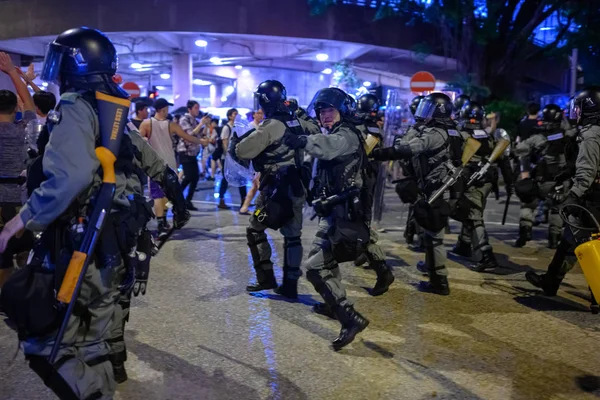 Hong Kong protesta del 3 de agosto que es rechazada por la fuerza policial . —  Fotos de Stock