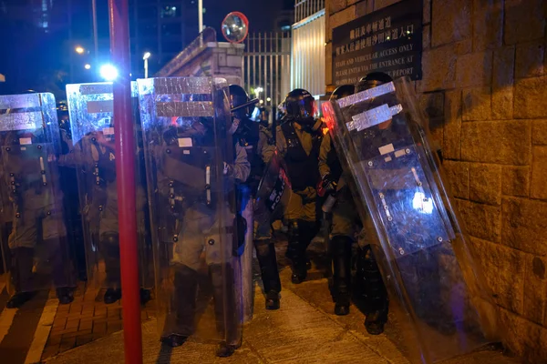 Hong Kong 3 sierpnia protest, który jest odrzucany przez policję. — Zdjęcie stockowe