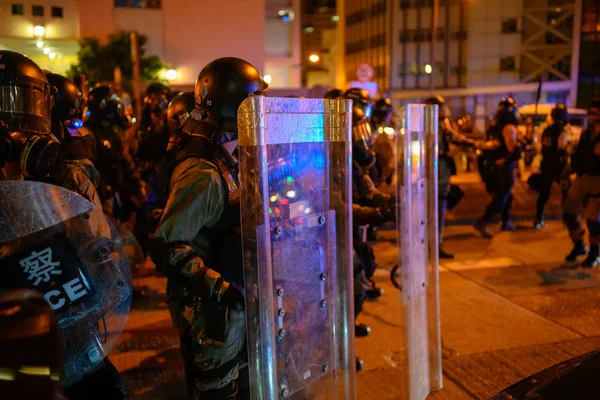 Hong Kong 3 sierpnia protest, który jest odrzucany przez policję. — Zdjęcie stockowe