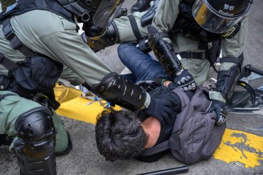 11 Ağustos Hong Kong flashmob tarzı Protesto İadesi L karşı