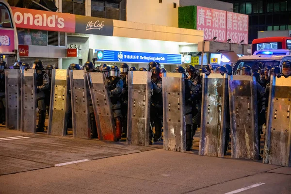 Η διαμαρτυρία της 17ης Αυγούστου στο Χονγκ Κονγκ επεκτάθηκε στον Μονγκ κοκ, όπου — Φωτογραφία Αρχείου