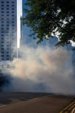 Hong Kong'da iade yasasına karşı protesto başka bir dönüştü