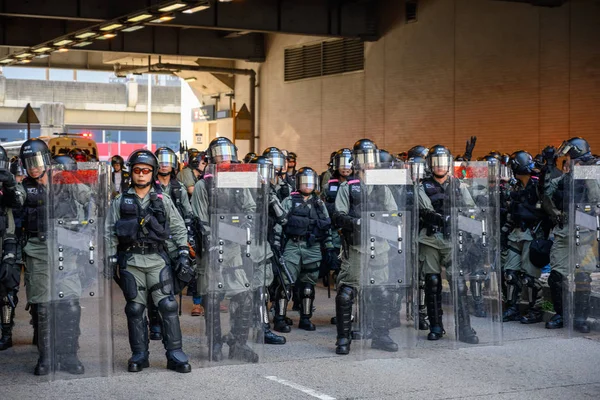 トゥエン・ムンでの反引渡法抗議、警察によって承認された — ストック写真