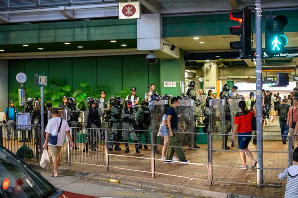 Sucer 4.0 protestation à Hong Kong, en essayant d'encombrer le trafic dans Ho — Photo