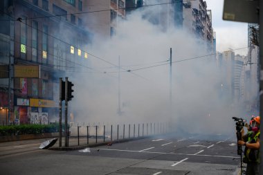 Hong Kong Adası 'nda acil durum karşıtı protesto gerçekleşti.