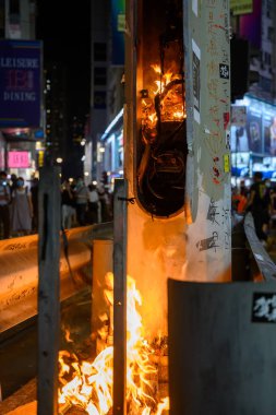 Hong Kong Adası 'nda acil durum karşıtı protesto gerçekleşti.
