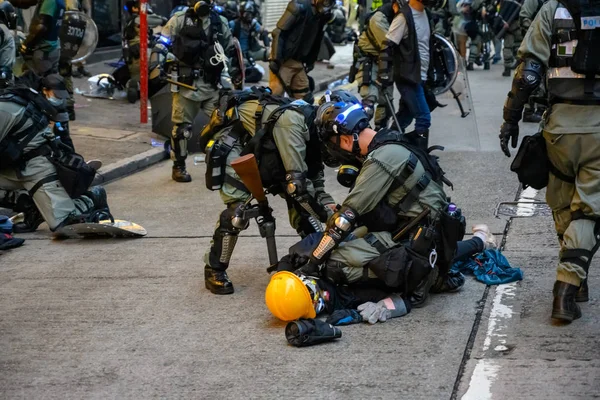 Manifestación contra la Ordenanza de Emergencia ocurrió en la Isla de Hong Kong y — Foto de Stock