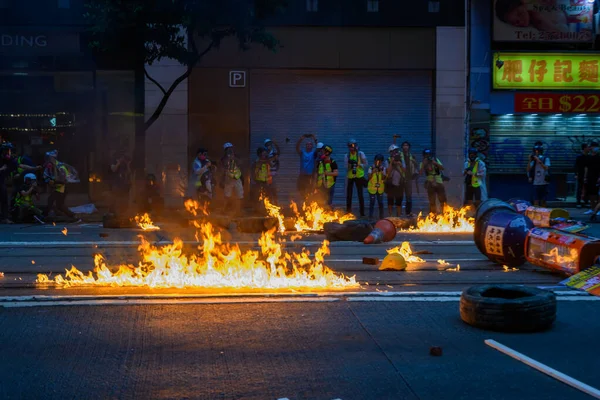 Manifestación contra la Ordenanza de Emergencia ocurrió en la Isla de Hong Kong y —  Fotos de Stock