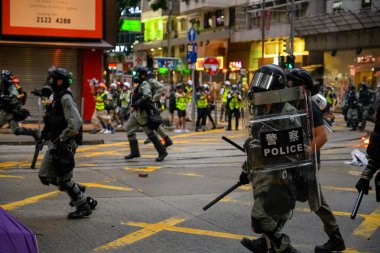 Hong Kong Adası 'nda acil durum karşıtı protesto gerçekleşti.