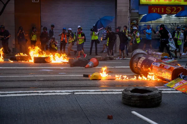 Manifestación contra la Ordenanza de Emergencia ocurrió en la Isla de Hong Kong y — Foto de Stock