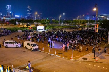 Edinburgh Plakçılık 'ta Uluslararası İnsani Yardım için dua edin.